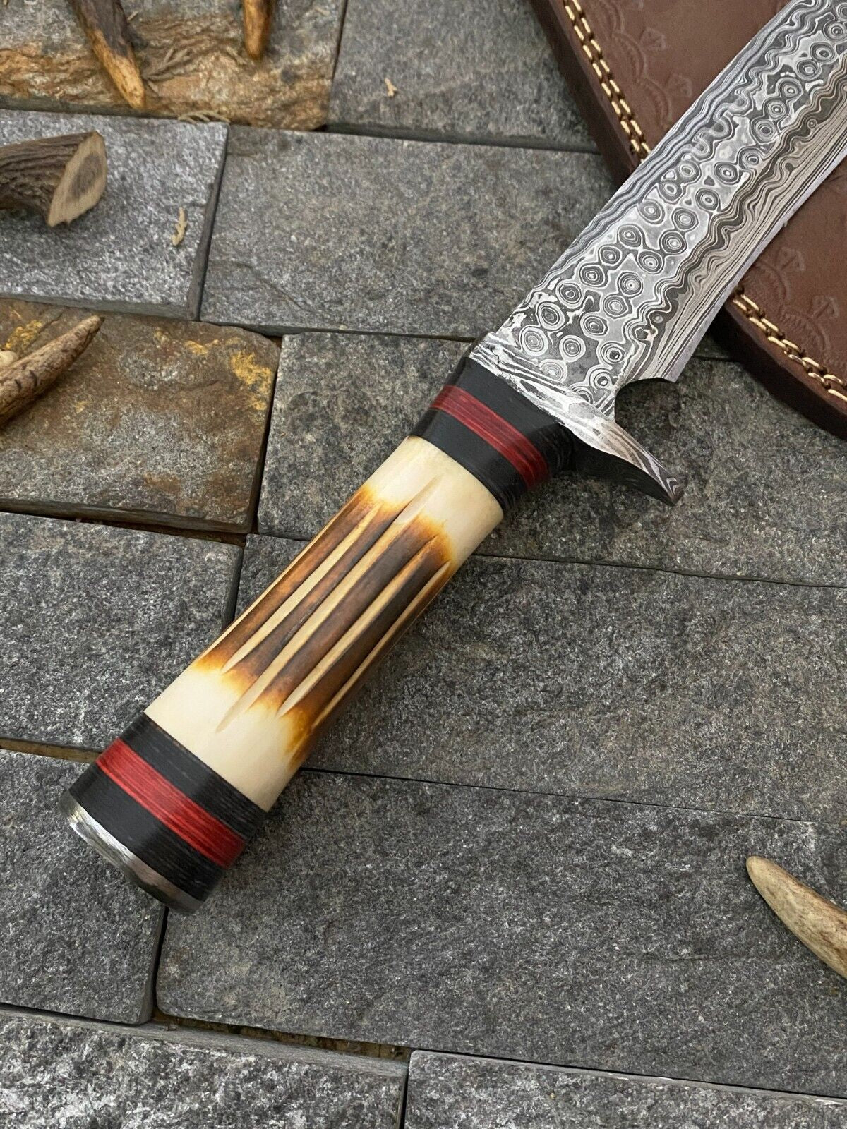 Custom Forged Knife with Damascus Steel for Hunting and Skinning