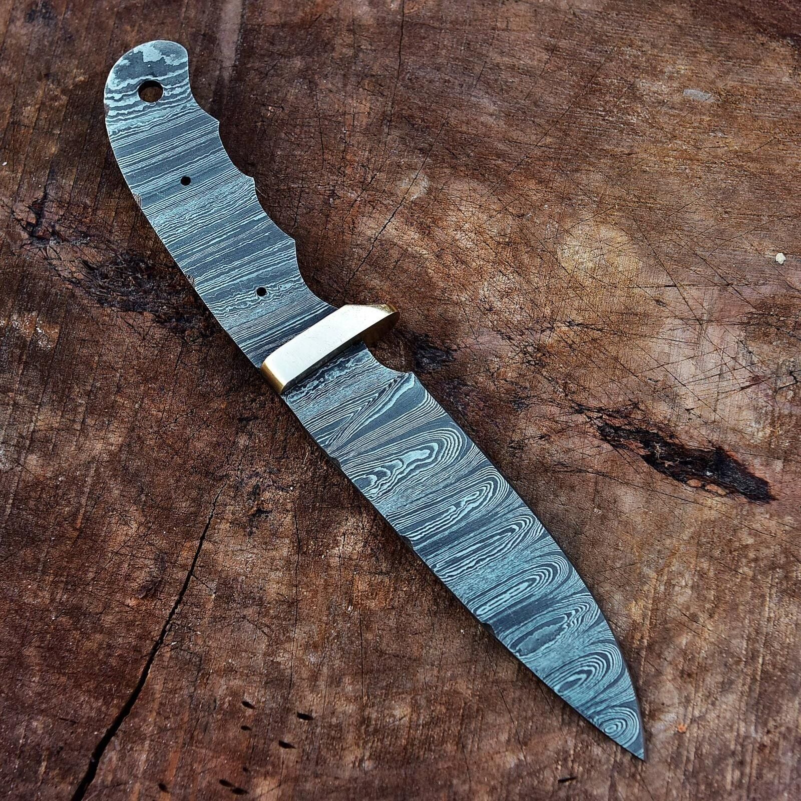 Handmade Damascus Fixed Blade Hunting Knife