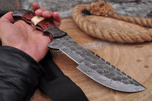 Damascus Steel Tracker Knife with Full Tang