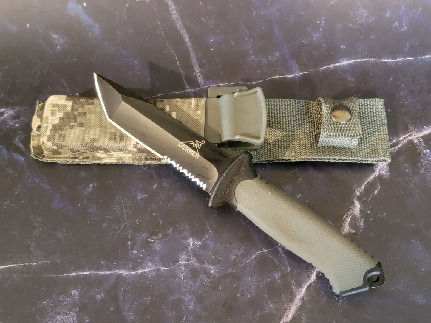 Gerber Prodigy Tanto Knife with Camo Sheath, Plain or Serrated