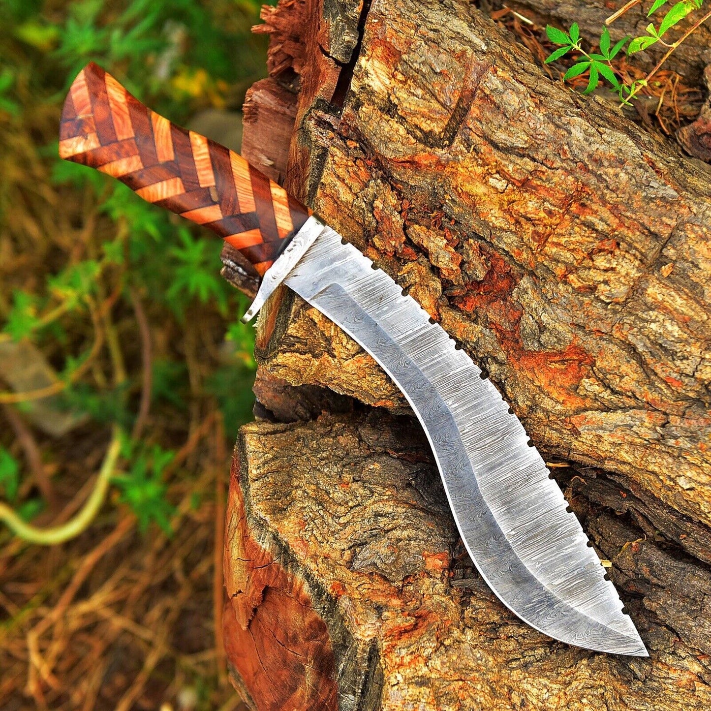 Custom Handmade Twist Damascus Steel Kukri Knife with Wood Handle