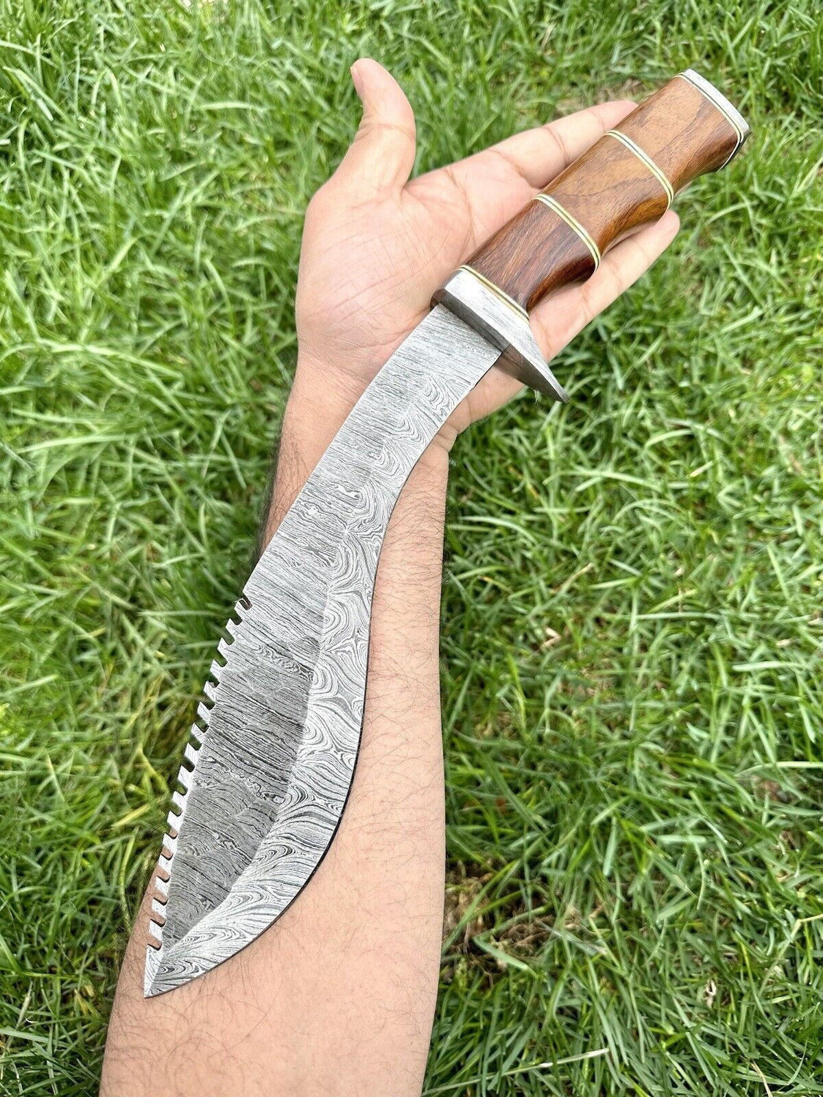 Custom Damascus Steel Full Tang Kukri Knife for Hunting