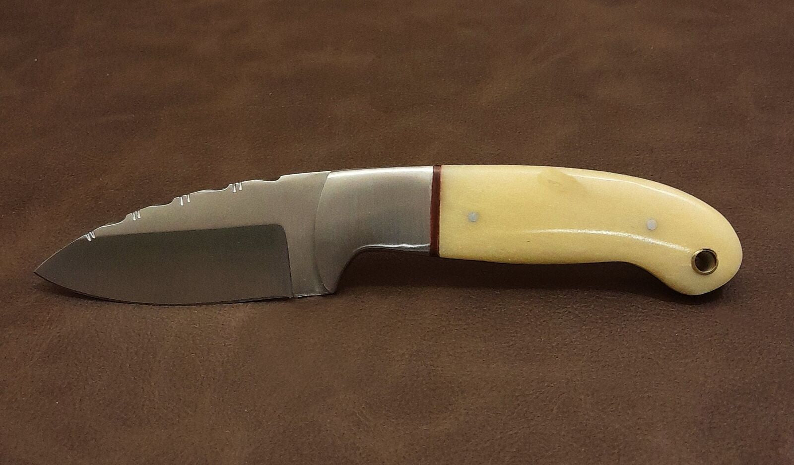 Skinner Knife with Real Bone Handle and Sheath