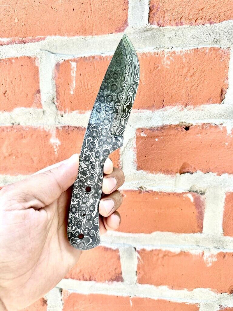 Custom Damascus Fixed Blade Skinning Knife, Full Tang