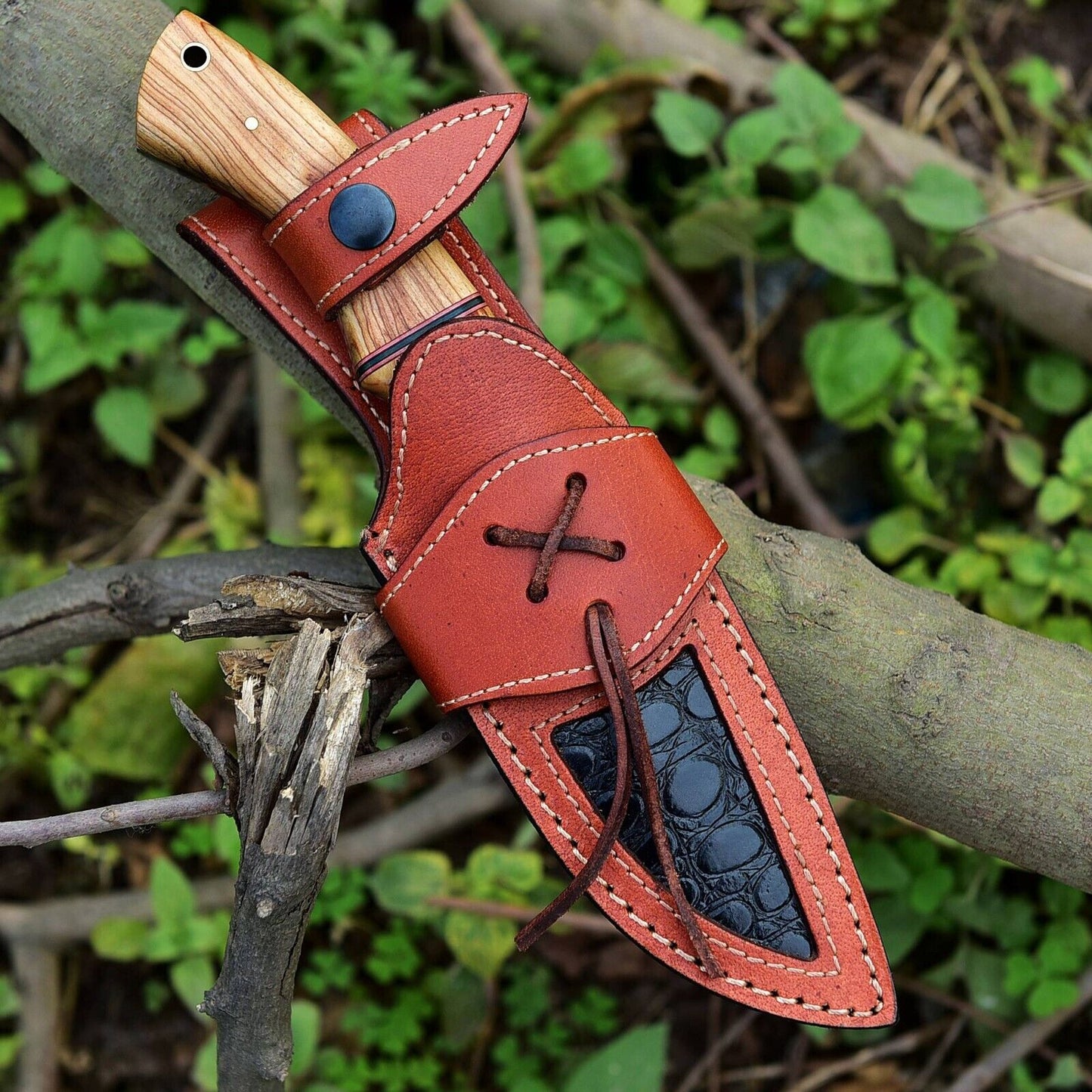 Custom Damascus Fixed Blade Knife with Olive Wood