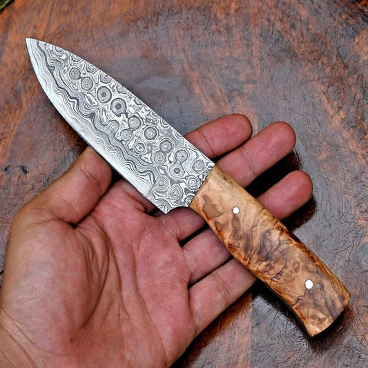 Damascus Steel Hand Forged Knife with Sharp Hunting Blade