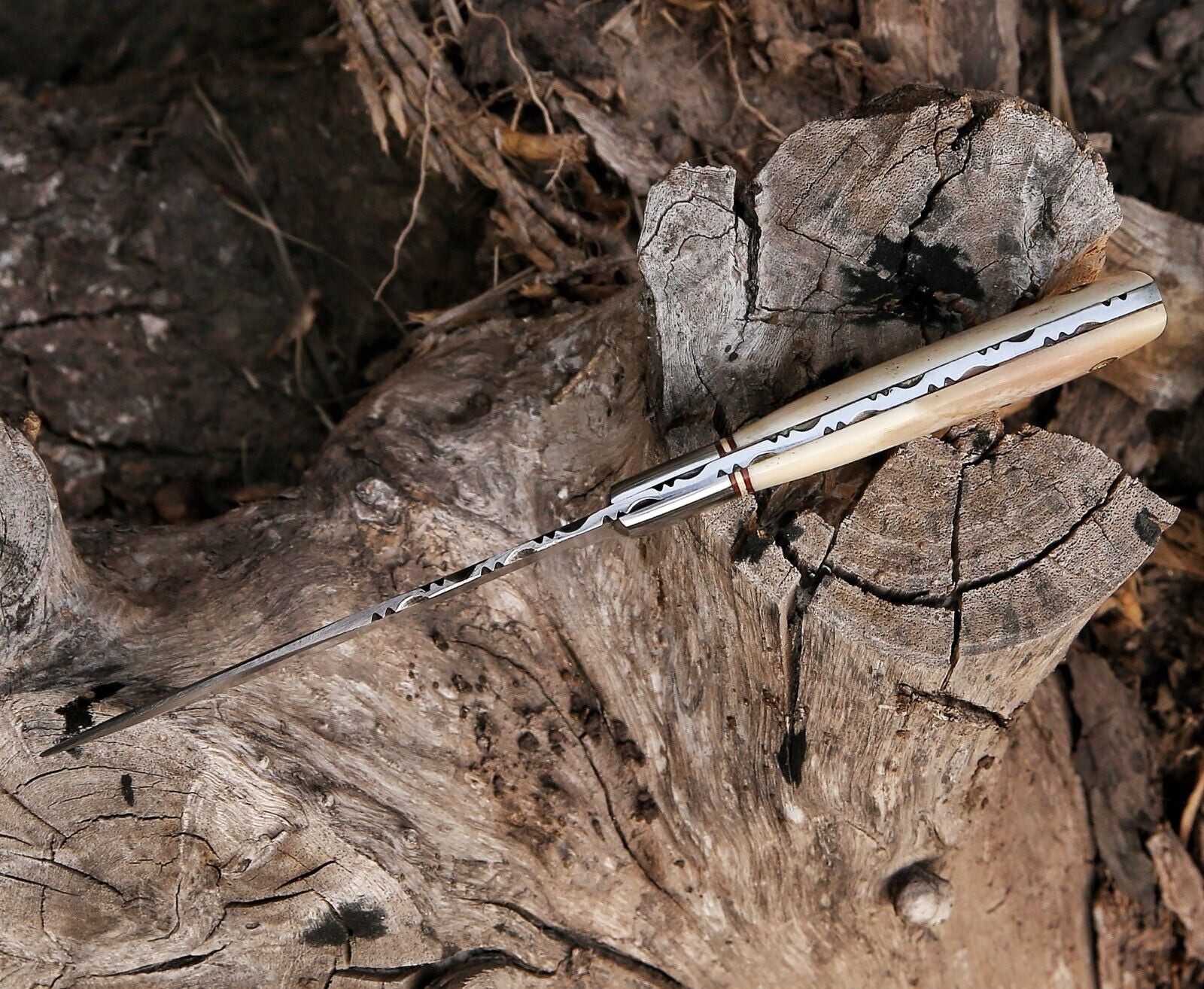 Damascus Knife with Full Tang and Camel Bone Handle