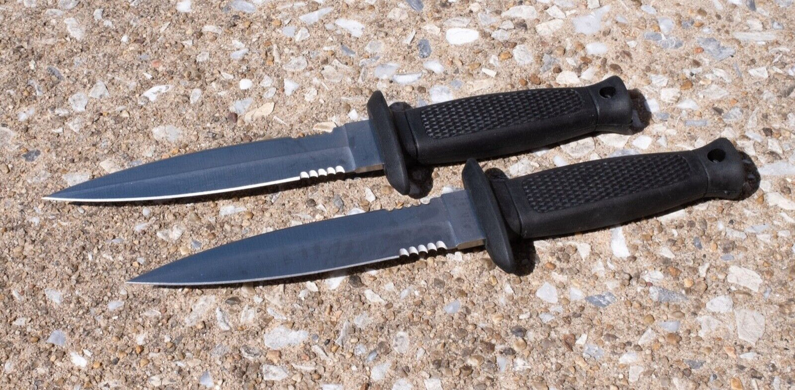 Double Edge Spear Point Tactical Throwing Knife W/ Horizontal Sheath