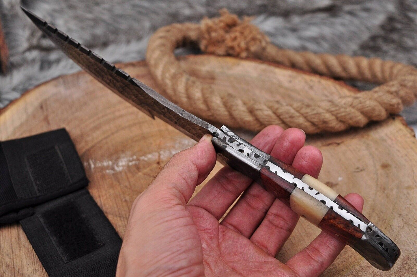 Damascus Steel Tracker Knife with Full Tang