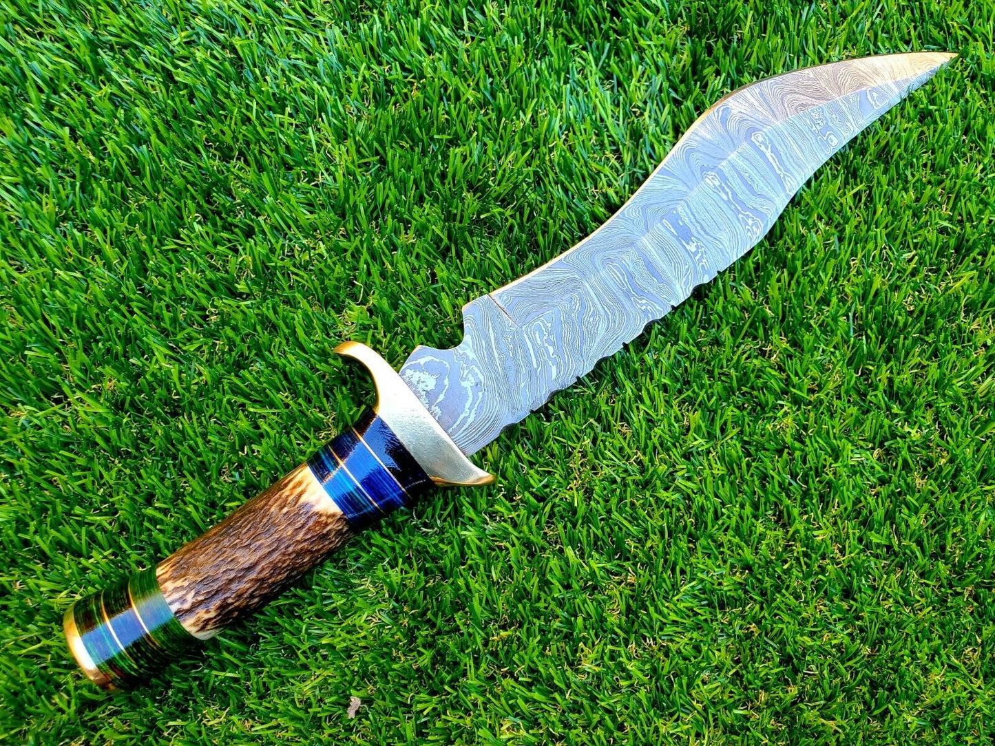 Custom Damascus Steel Antler Handle Knife with Deer Antler Knife Grip