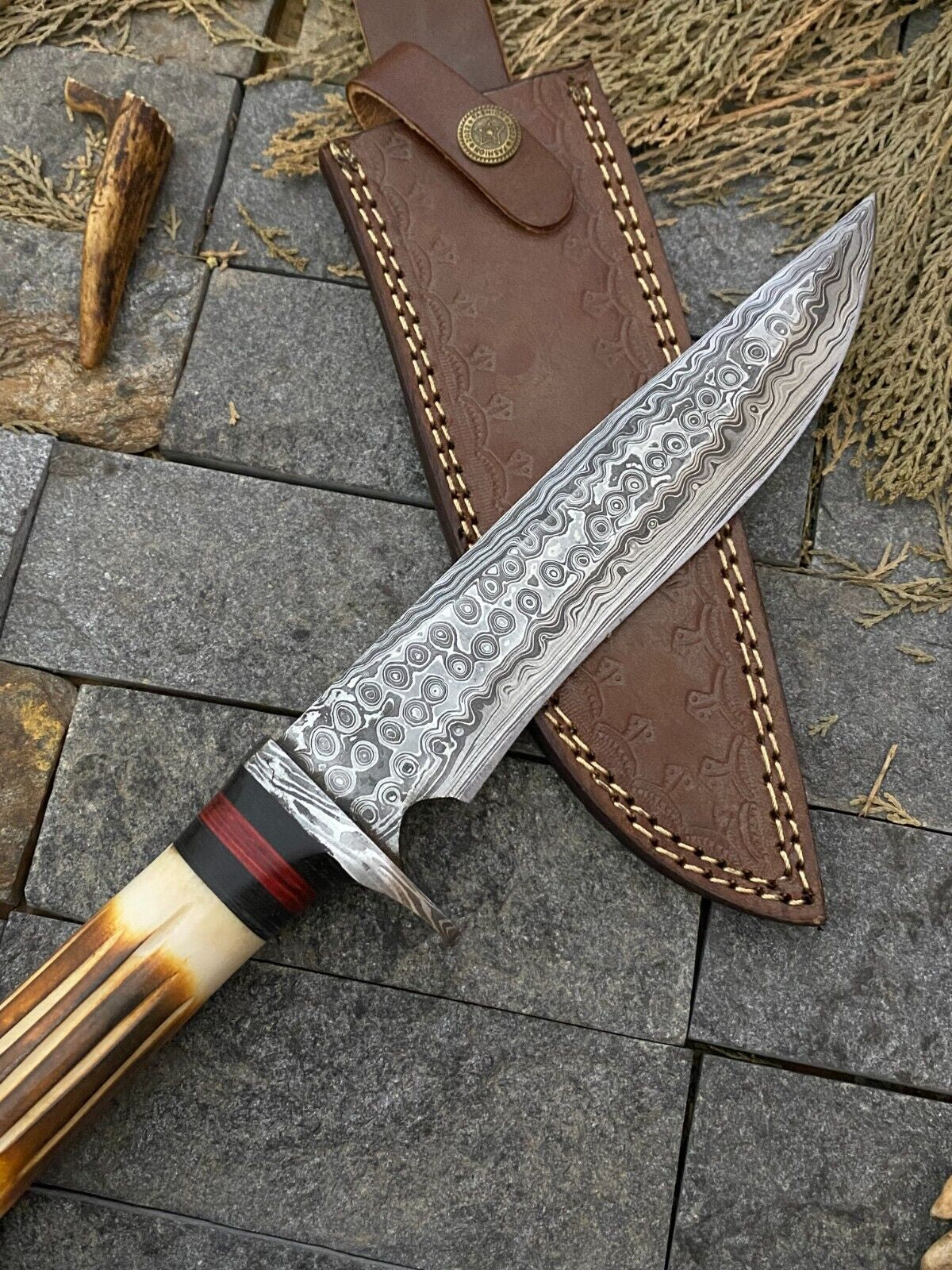 Custom Forged Knife with Damascus Steel for Hunting and Skinning