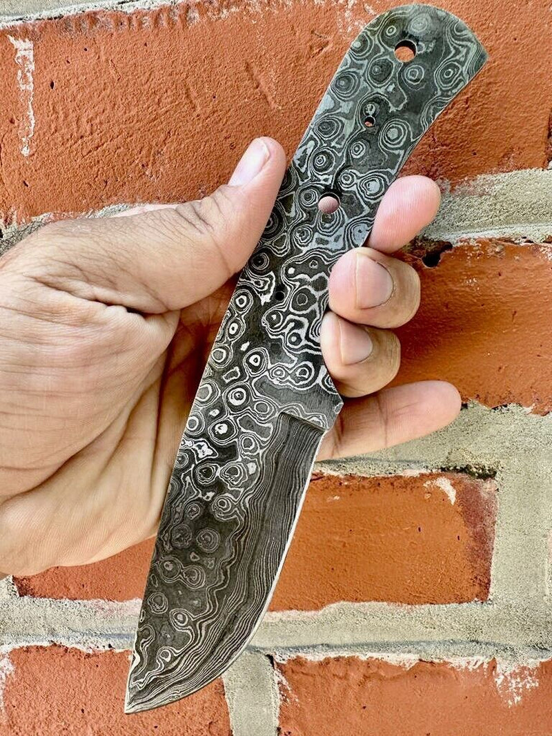 Custom Damascus Fixed Blade Skinning Knife, Full Tang