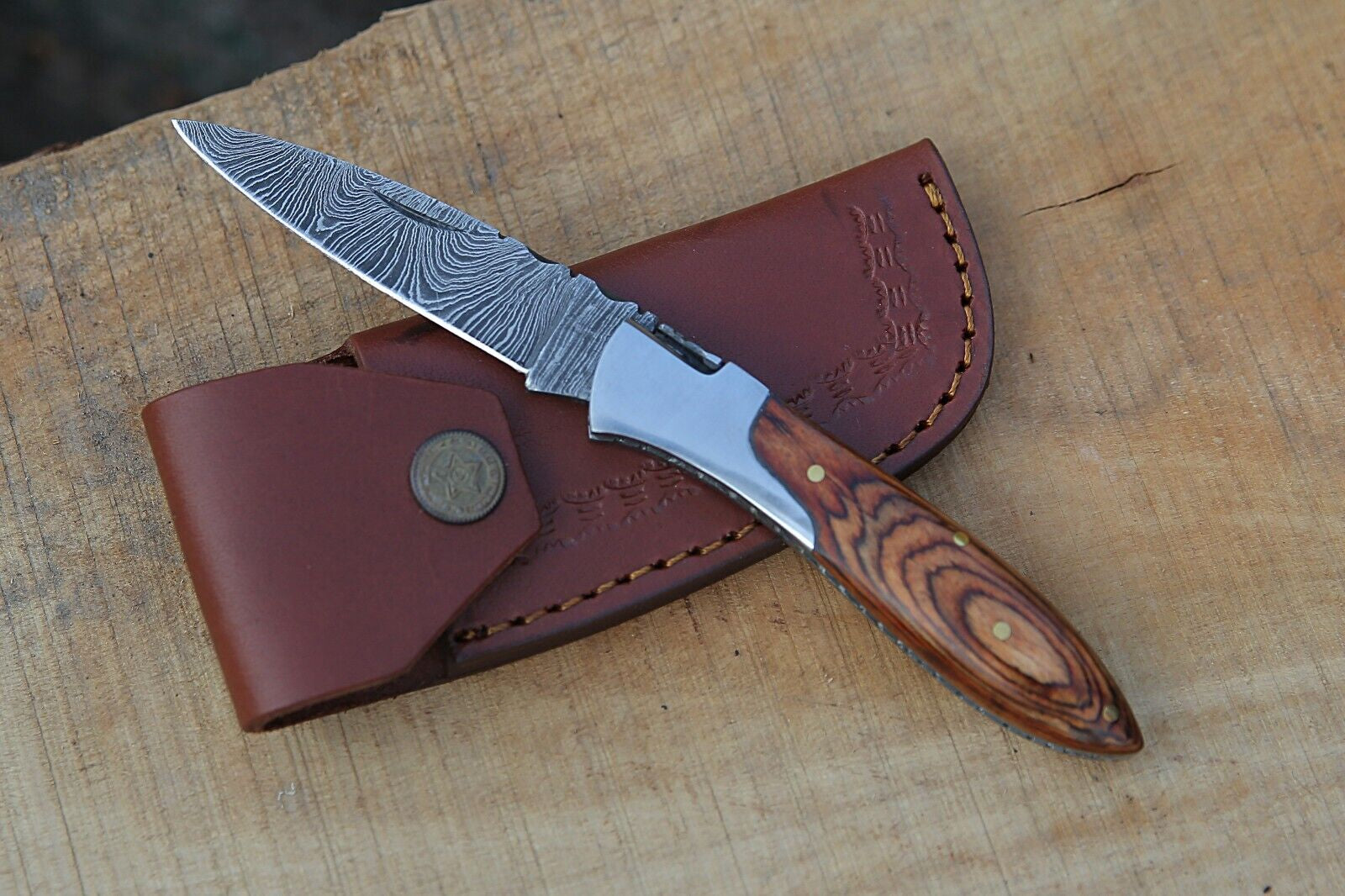 Damascus Folding Pocket Knife for Camping and Skinning