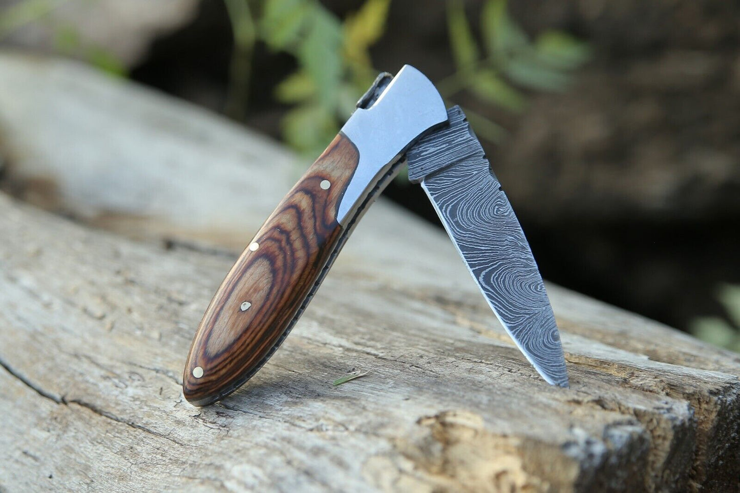 Damascus Folding Pocket Knife for Camping and Skinning