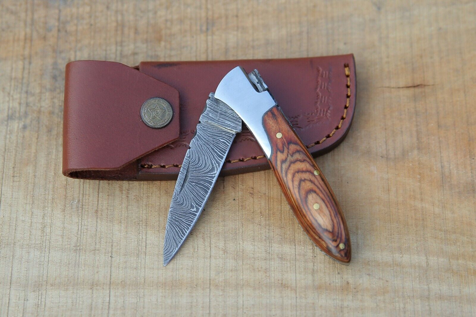 Damascus Folding Pocket Knife for Camping and Skinning