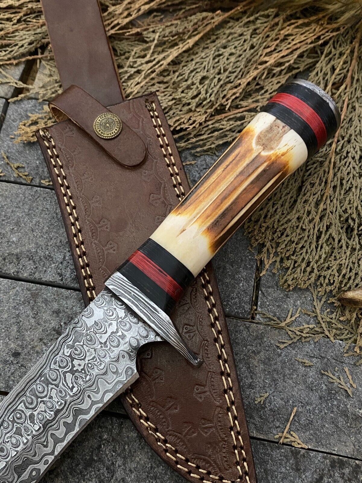 Custom Forged Knife with Damascus Steel for Hunting and Skinning