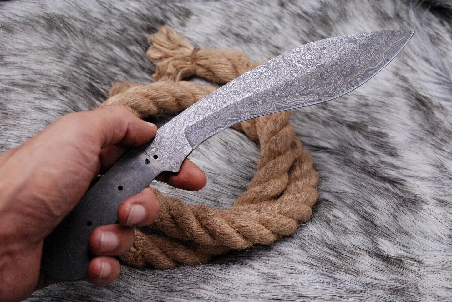 Handmade Damascus Steel Gurkha Kukri Knife for Hunting