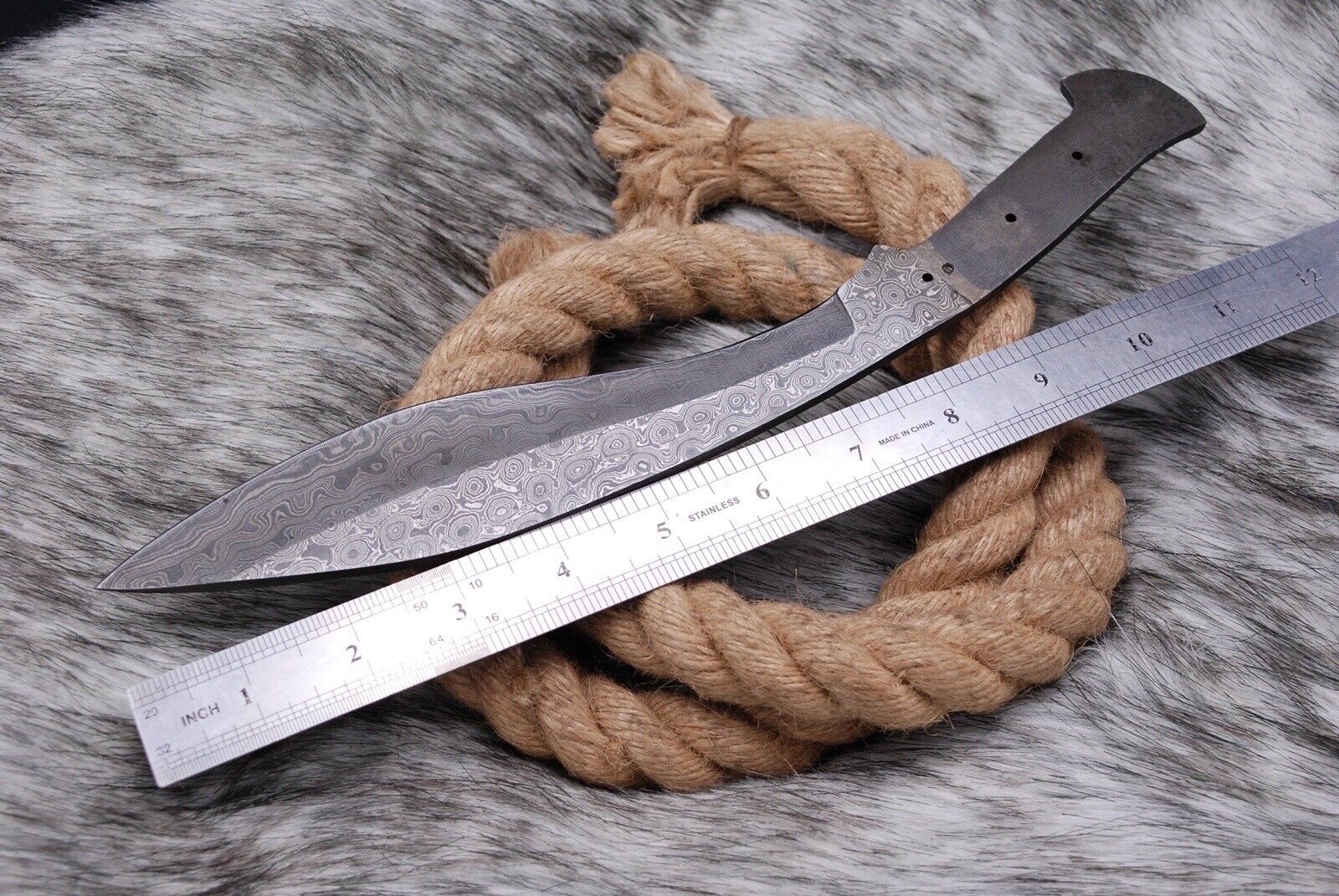 Handmade Damascus Steel Gurkha Kukri Knife for Hunting